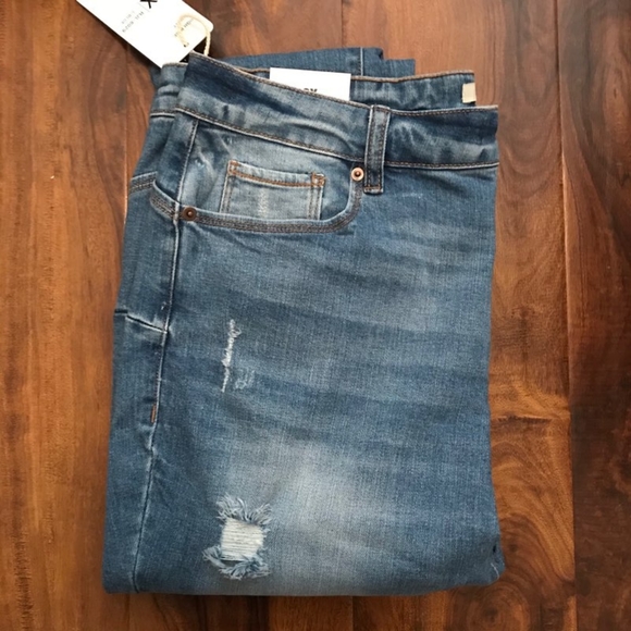 American Bazi Plus Size High-Waist Destroyed Jeans - Picture 2 of 6